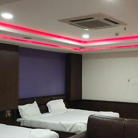 Hotel Vjr Residency By Hotelscart Hyderabad Eksteriør billede