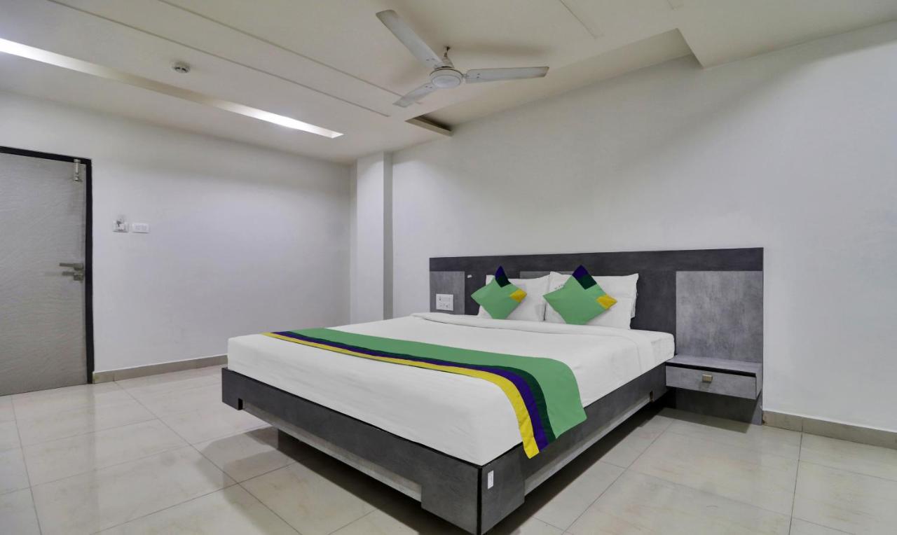 Hotel Vjr Residency By Hotelscart Hyderabad Eksteriør billede