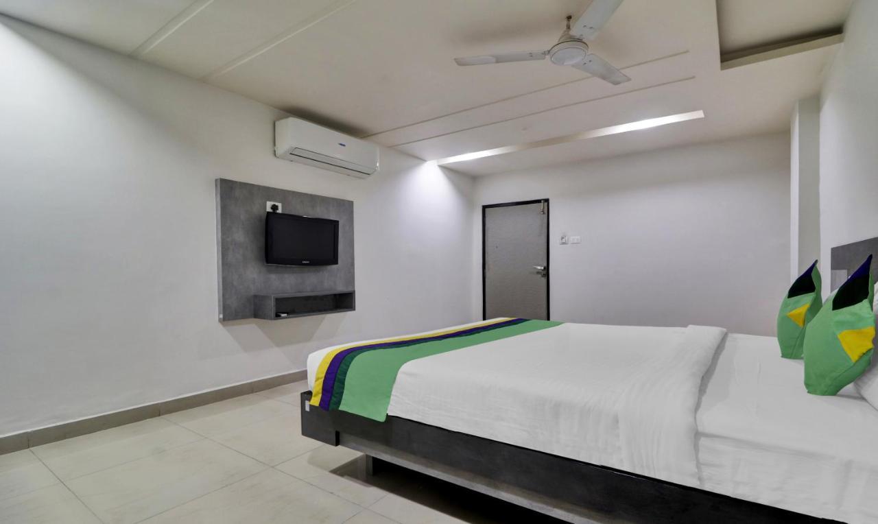 Hotel Vjr Residency By Hotelscart Hyderabad Eksteriør billede