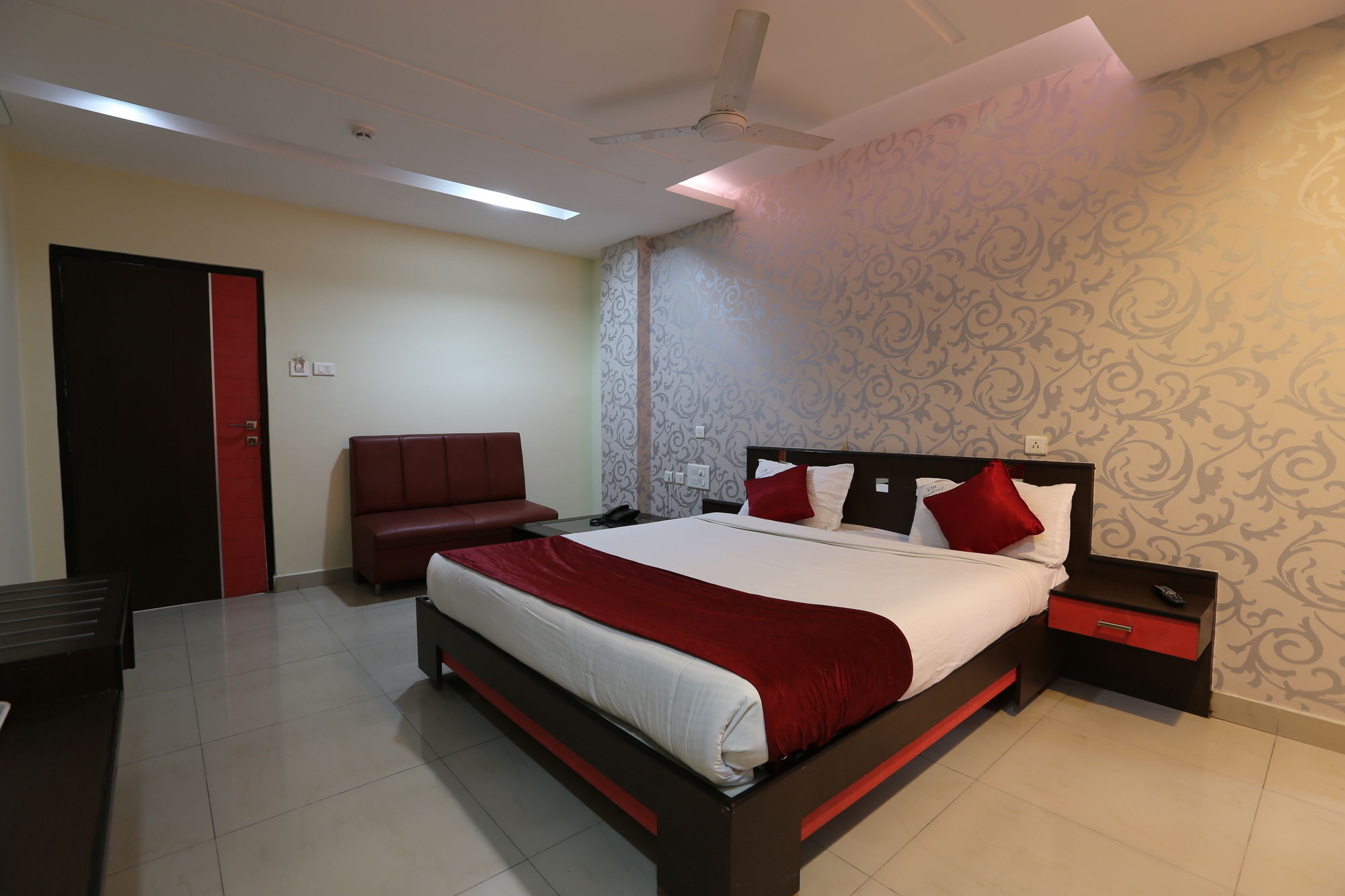 Hotel Vjr Residency By Hotelscart Hyderabad Eksteriør billede